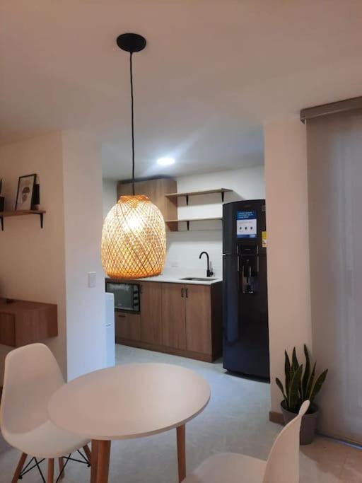 Cozy In Historic Prado With Adjustable Desk And 4k Monitor