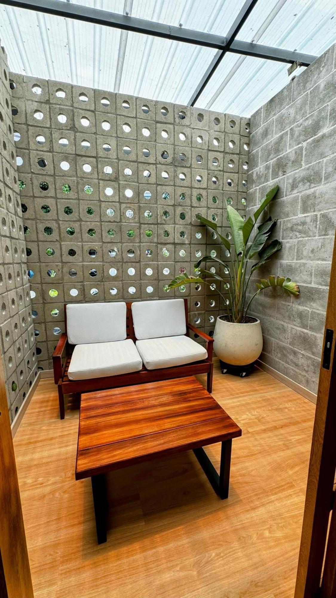 M De Oro Muuk Boutique Poblado *