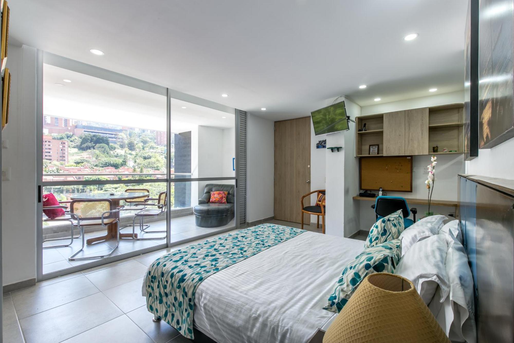 Borbon Apartahotel *