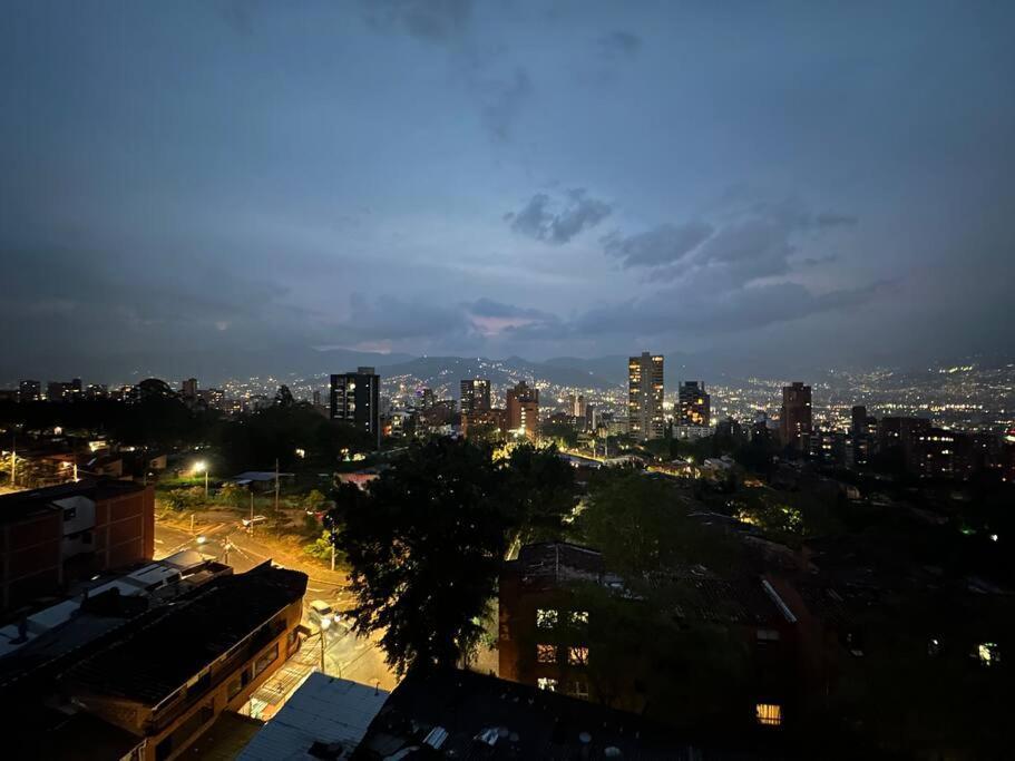 Apartamento El Poblado El Tesoro Apartamento *