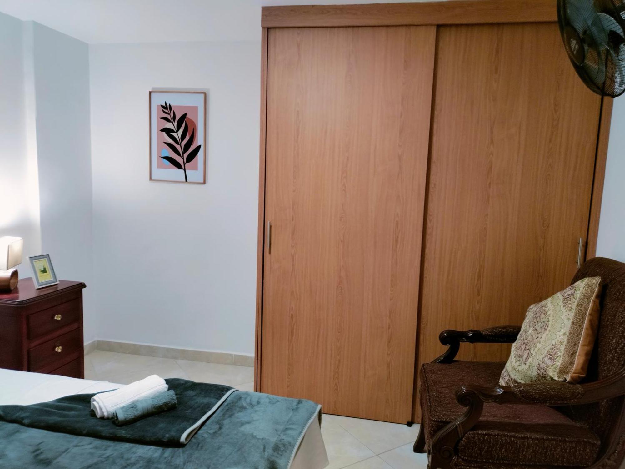 Apartamento En El Corazon De La Ciudad Con Impresionantes Vistas Urbanas *