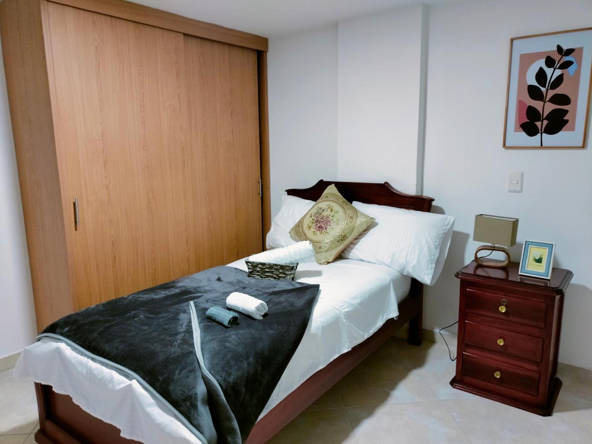 Apartamento En El Corazon De La Ciudad Con Impresionantes Vistas Urbanas *