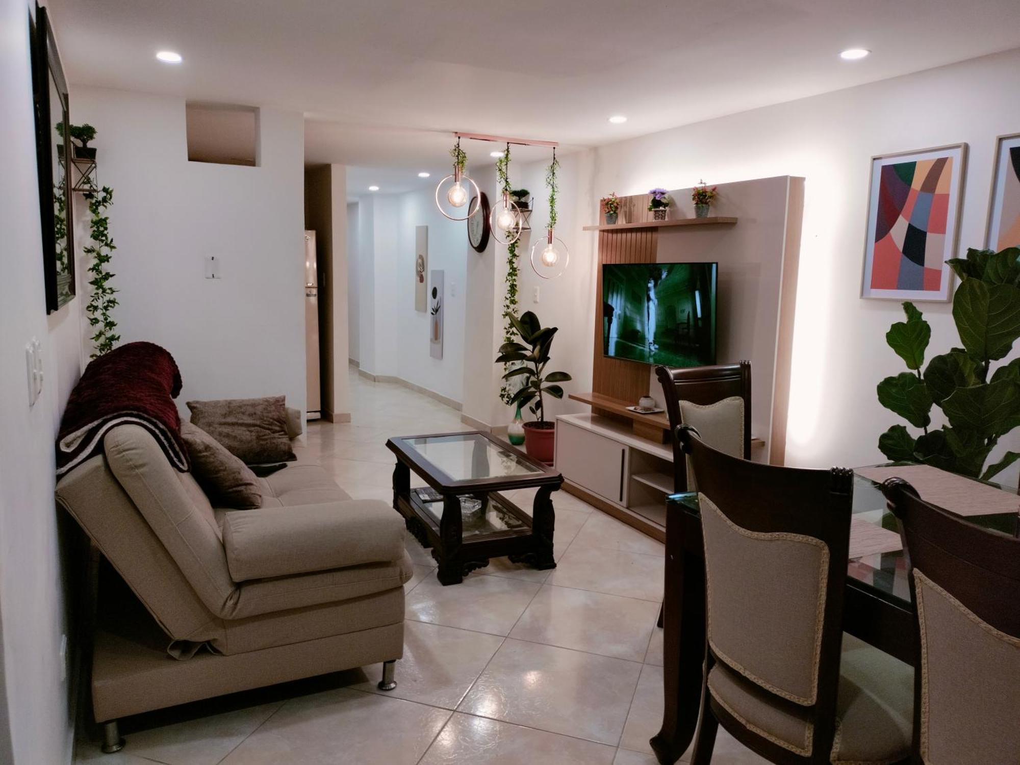 Apartamento En El Corazon De La Ciudad Con Impresionantes Vistas Urbanas *