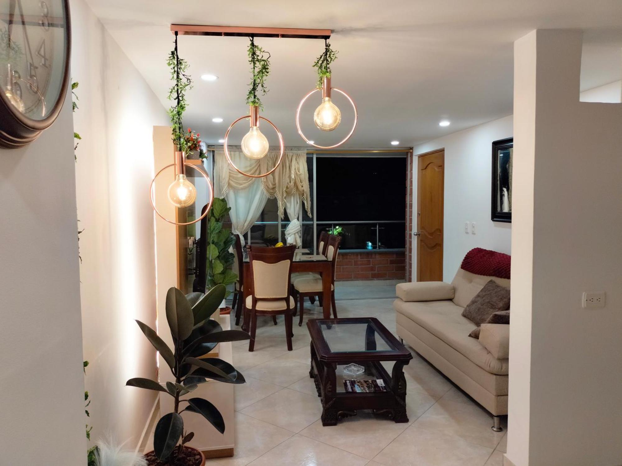Apartamento En El Corazon De La Ciudad Con Impresionantes Vistas Urbanas *