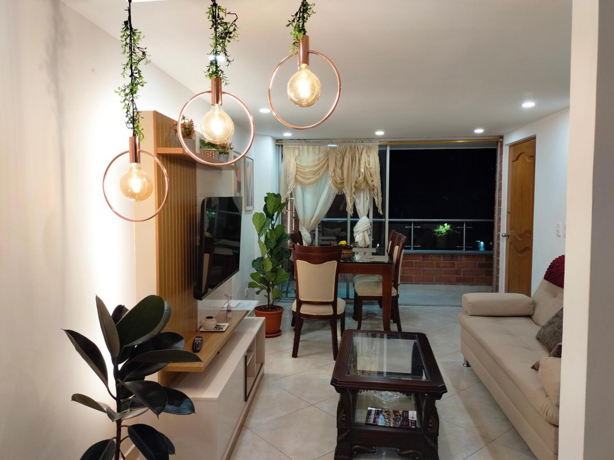 Apartamento En El Corazon De La Ciudad Con Impresionantes Vistas Urbanas *