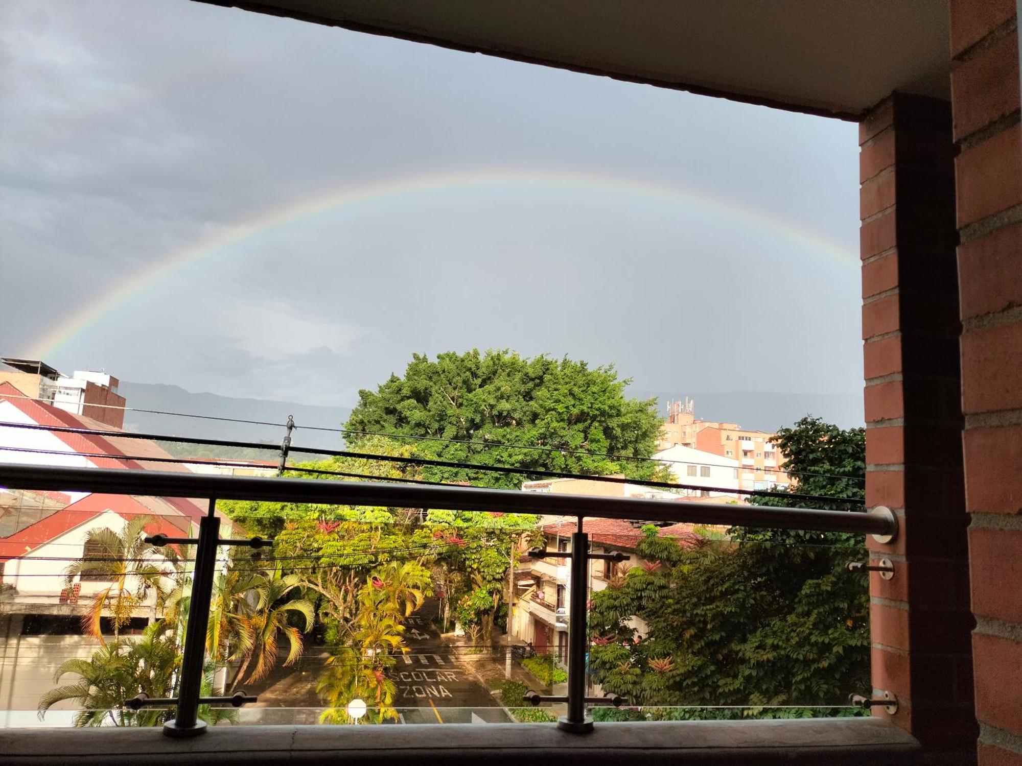 Apartamento En El Corazon De La Ciudad Con Impresionantes Vistas Urbanas *