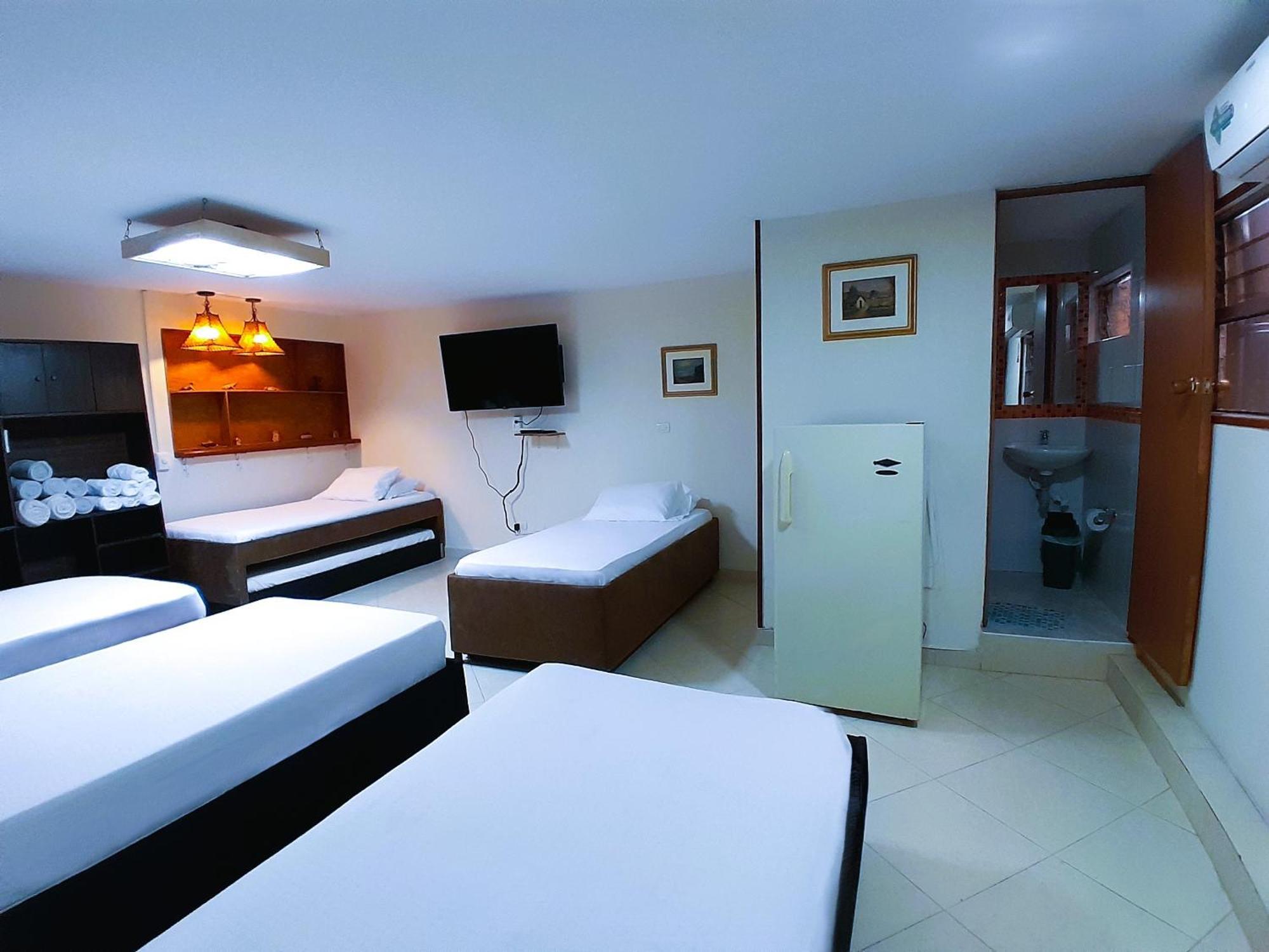 Hostal Estadio 70