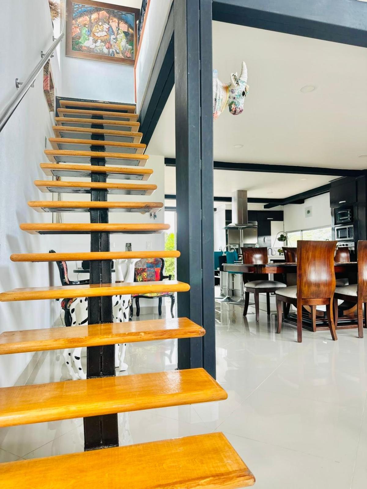 Lujosa Casa Cerca Al Aeropuerto Villa Medellín