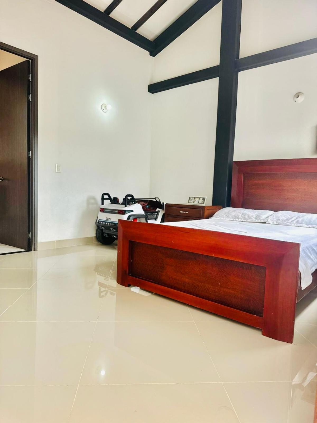 Villa Lujosa Casa Cerca Al Aeropuerto *