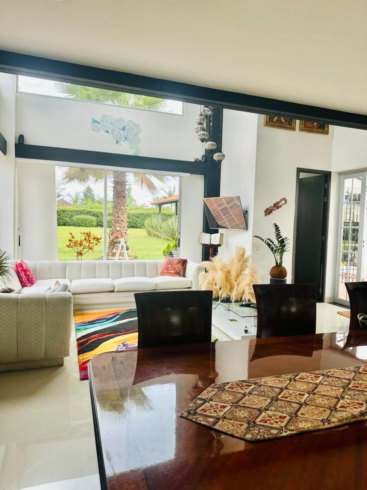 Villa Lujosa Casa Cerca Al Aeropuerto