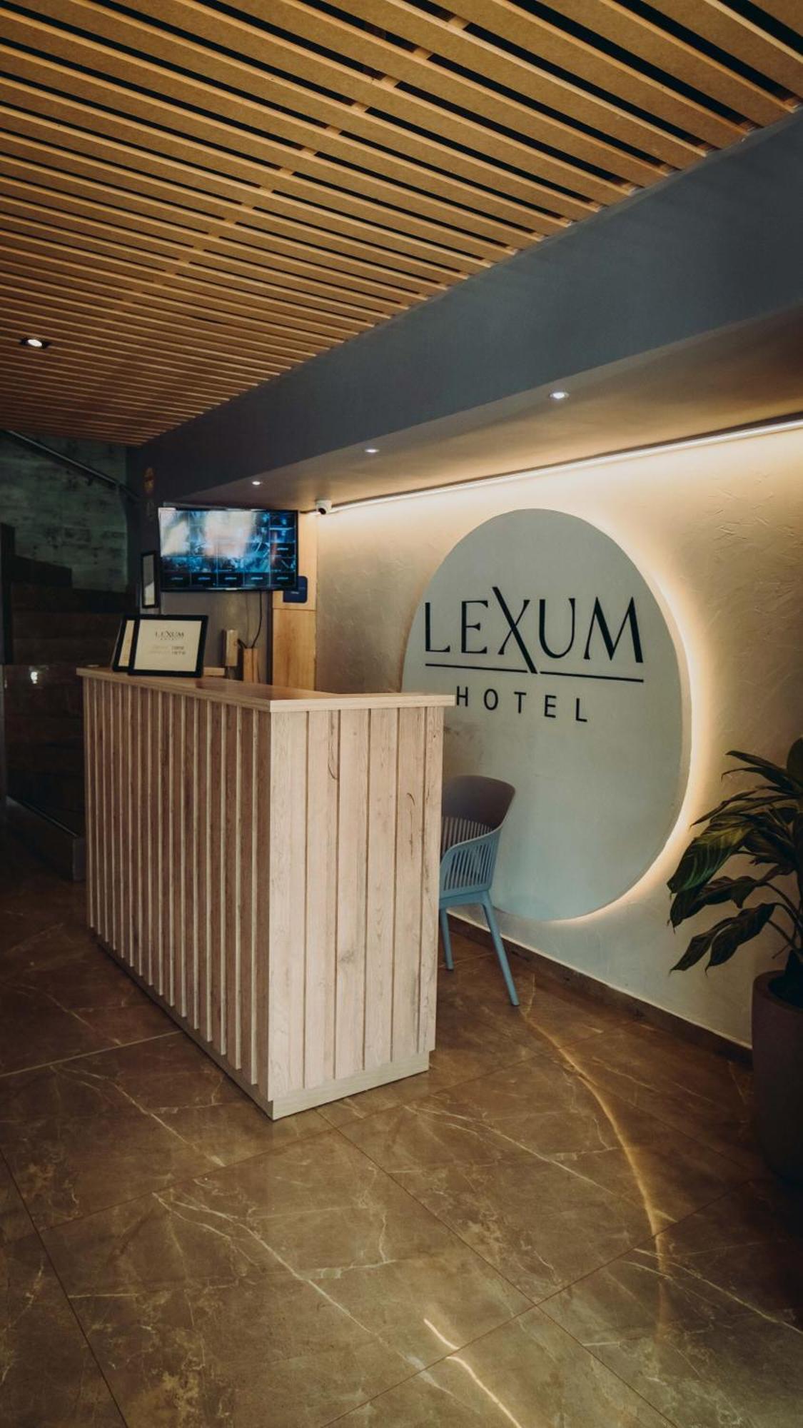 Hotel Lexum By Bernalo