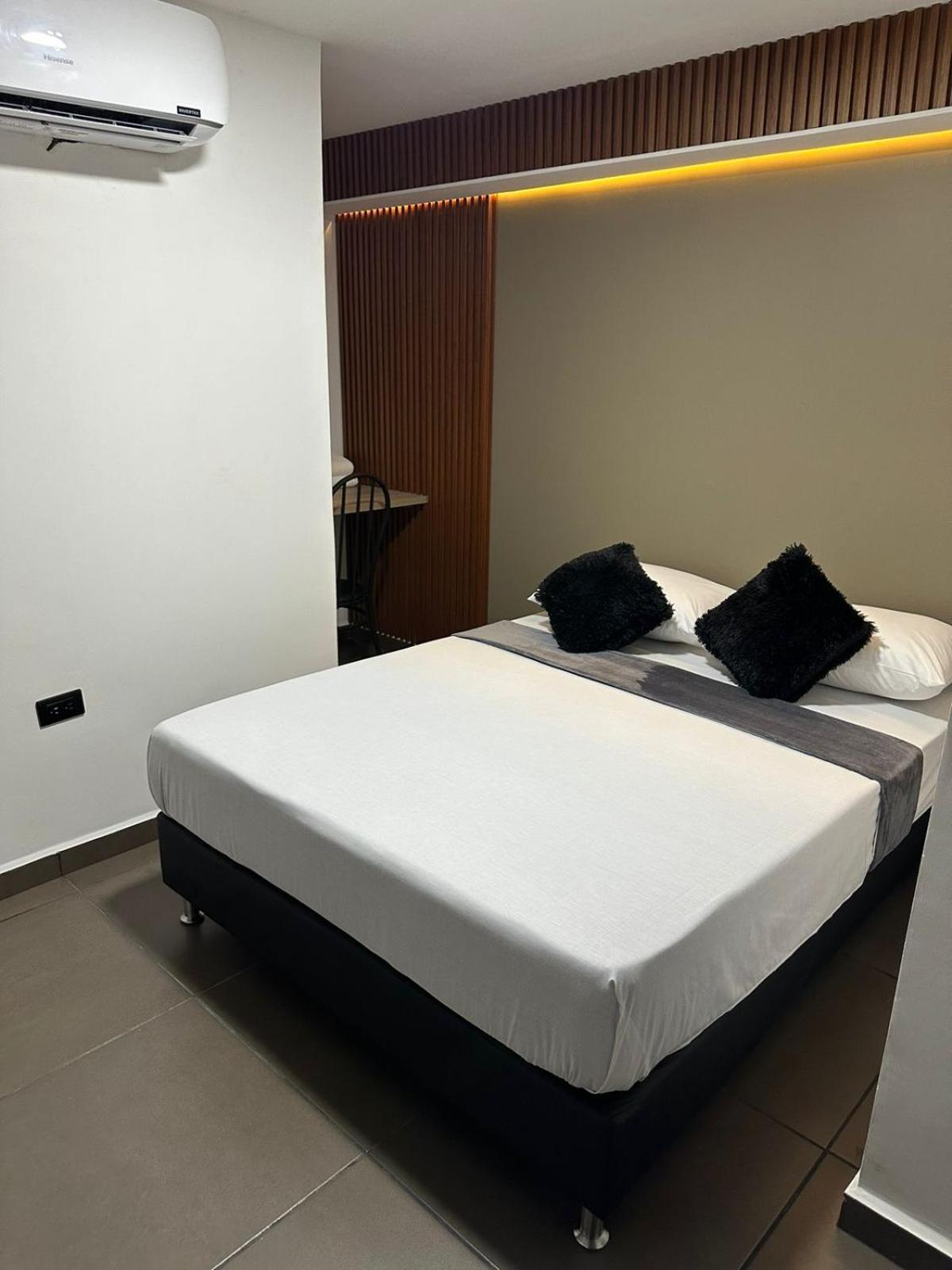 Lax78 Hotel *