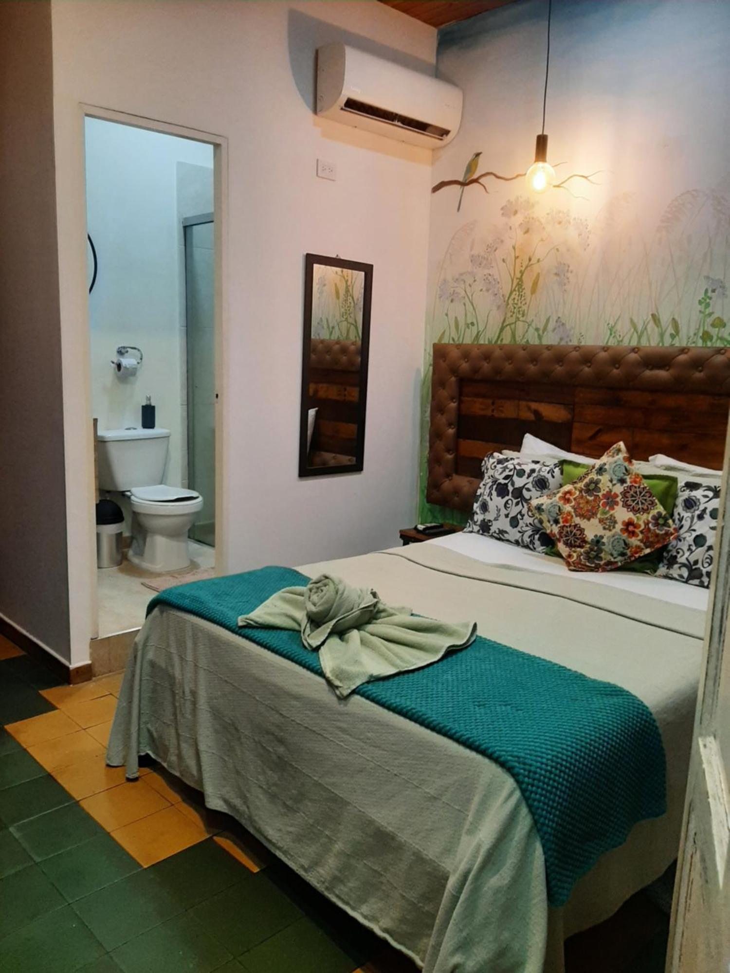 La 10 Hostal Medellín