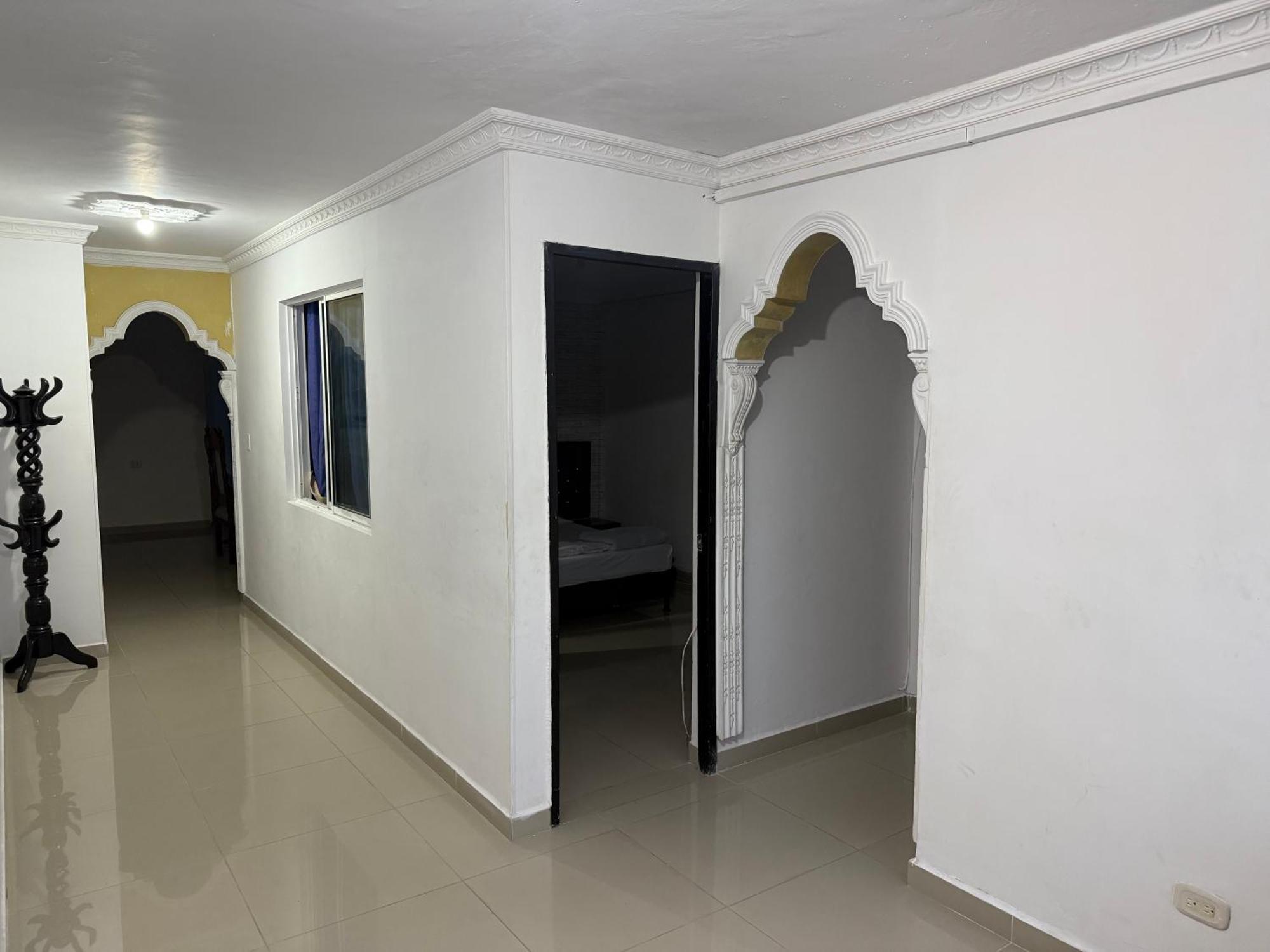 Casa Muy Amplia Con Excelente Ubicacion Familiar