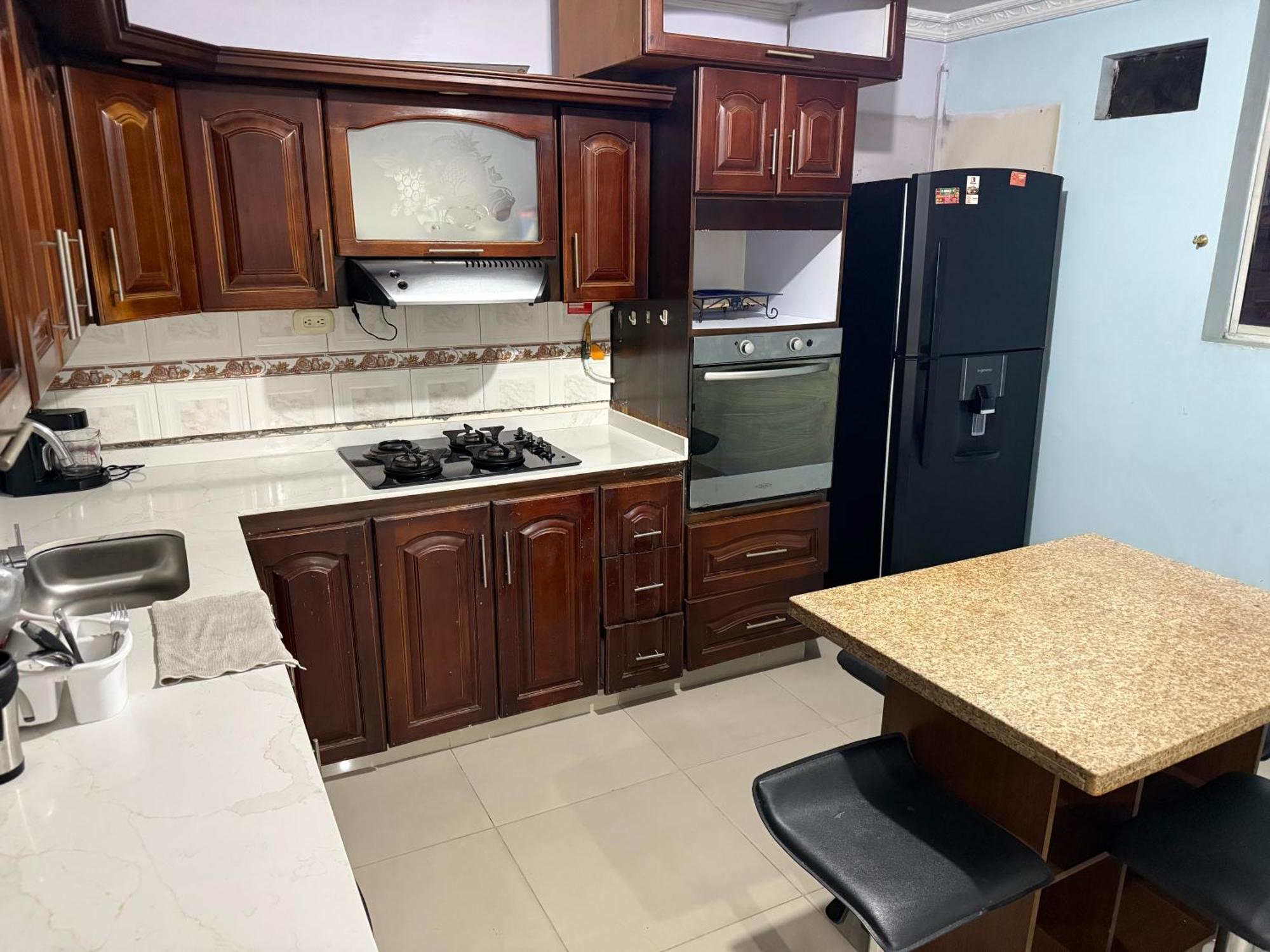Casa Muy Amplia Con Excelente Ubicacion Familiar Homestay
