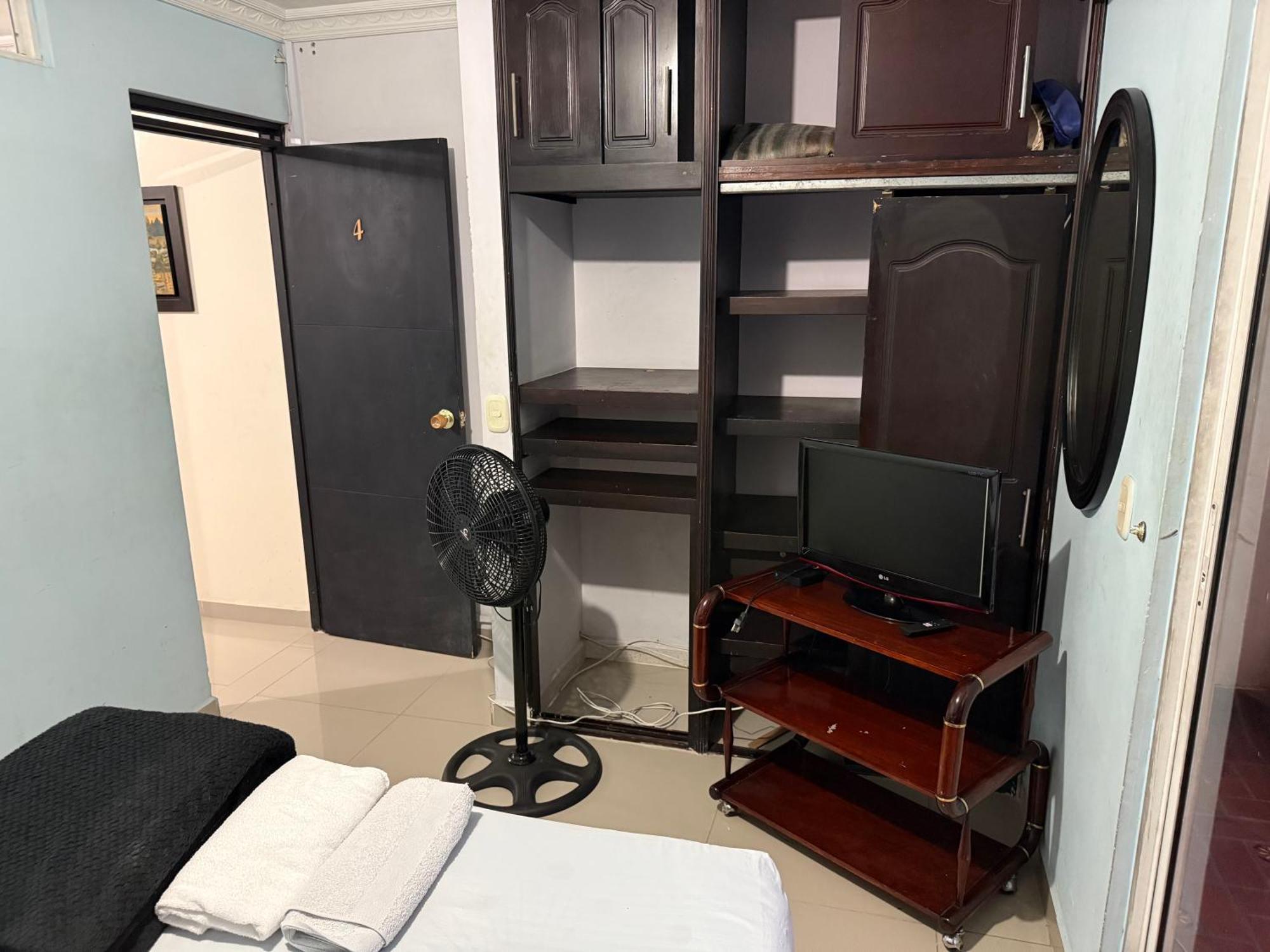 Casa Muy Amplia Con Excelente Ubicacion Familiar Homestay