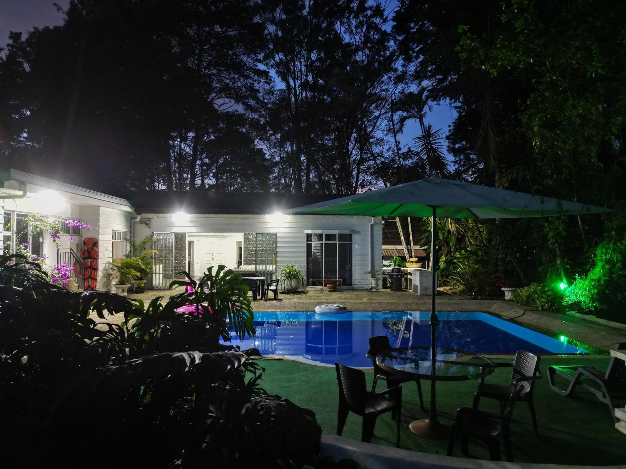 Casa Privada En El Poblado Despedidas De Soltero Fiesta Picsina Jacuzzi Villa Medellín