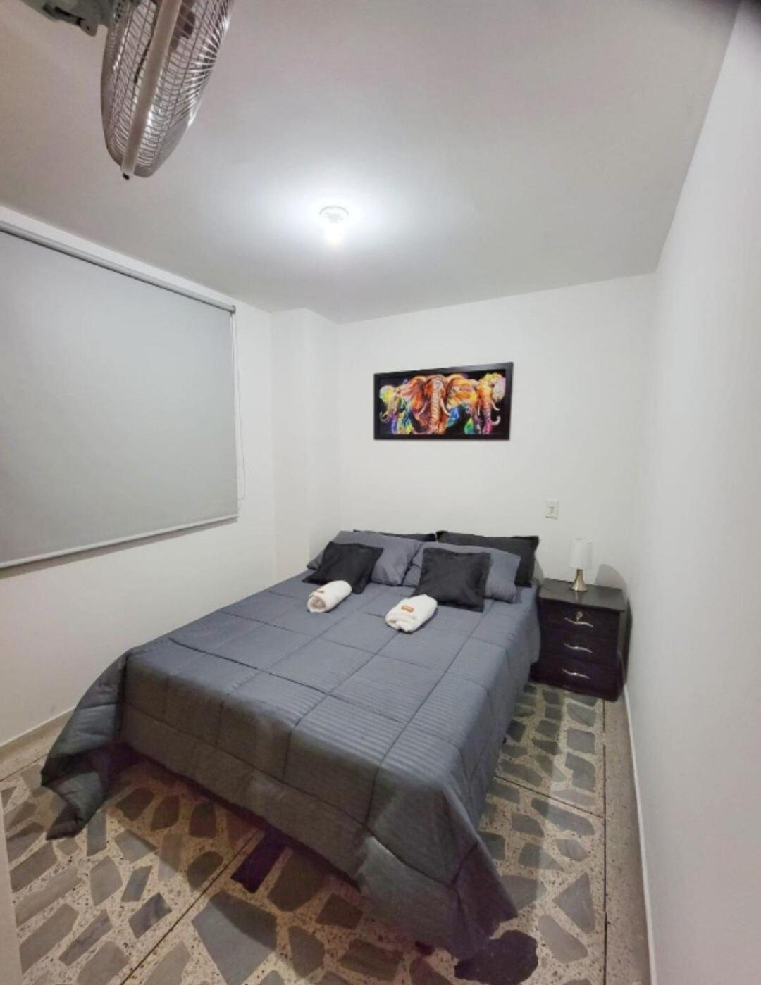 Apartamento In Estadio Laureles Medellín