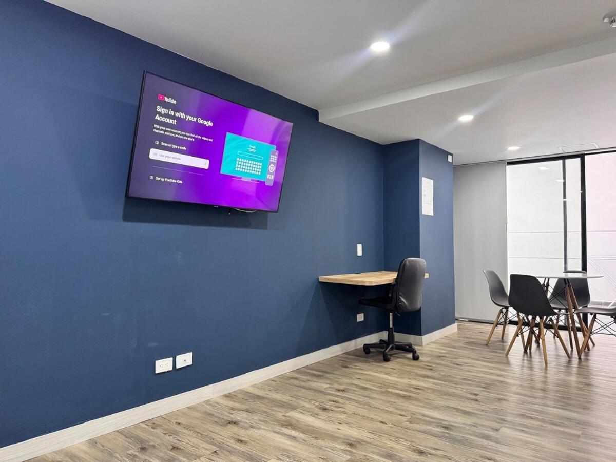 Terraza Privada En Laureles Con Aire Acondicionado