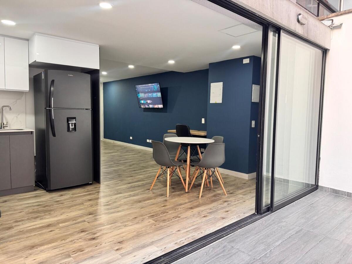 Terraza Privada En Laureles Con Aire Acondicionado Apartamento