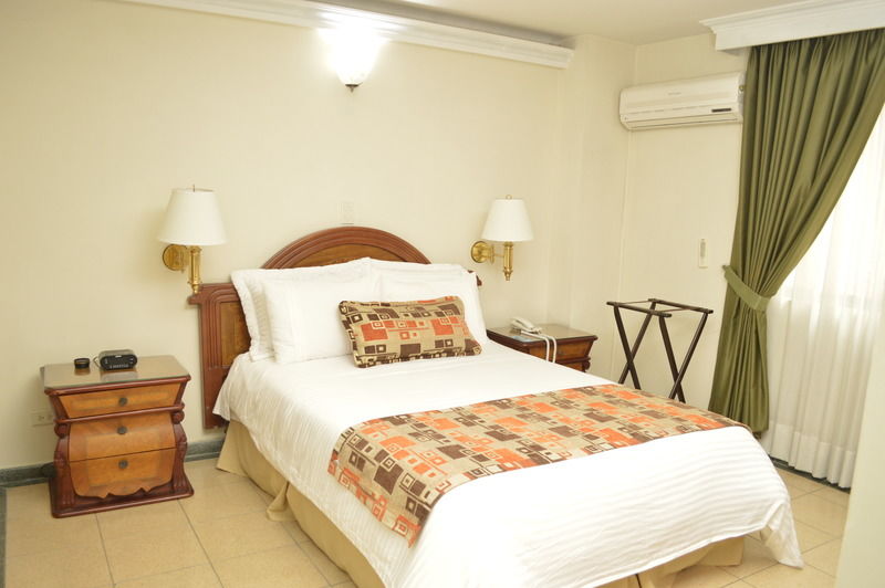 Hotel Casa Laureles 4*