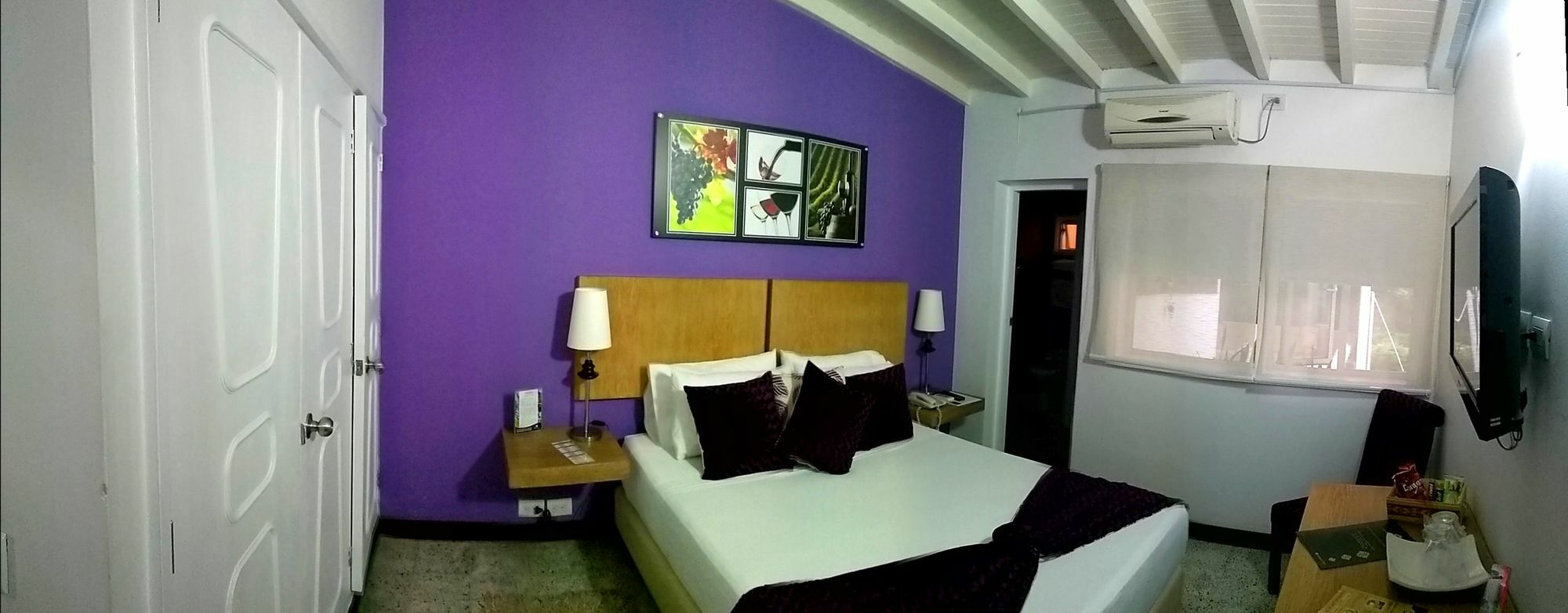 Aromax Del Campestre Hotel Medellín